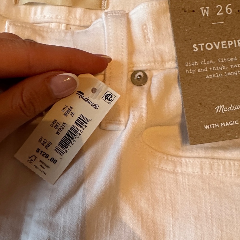 Madewell Straight-Leg Jeans in White - Picture 2 of 3